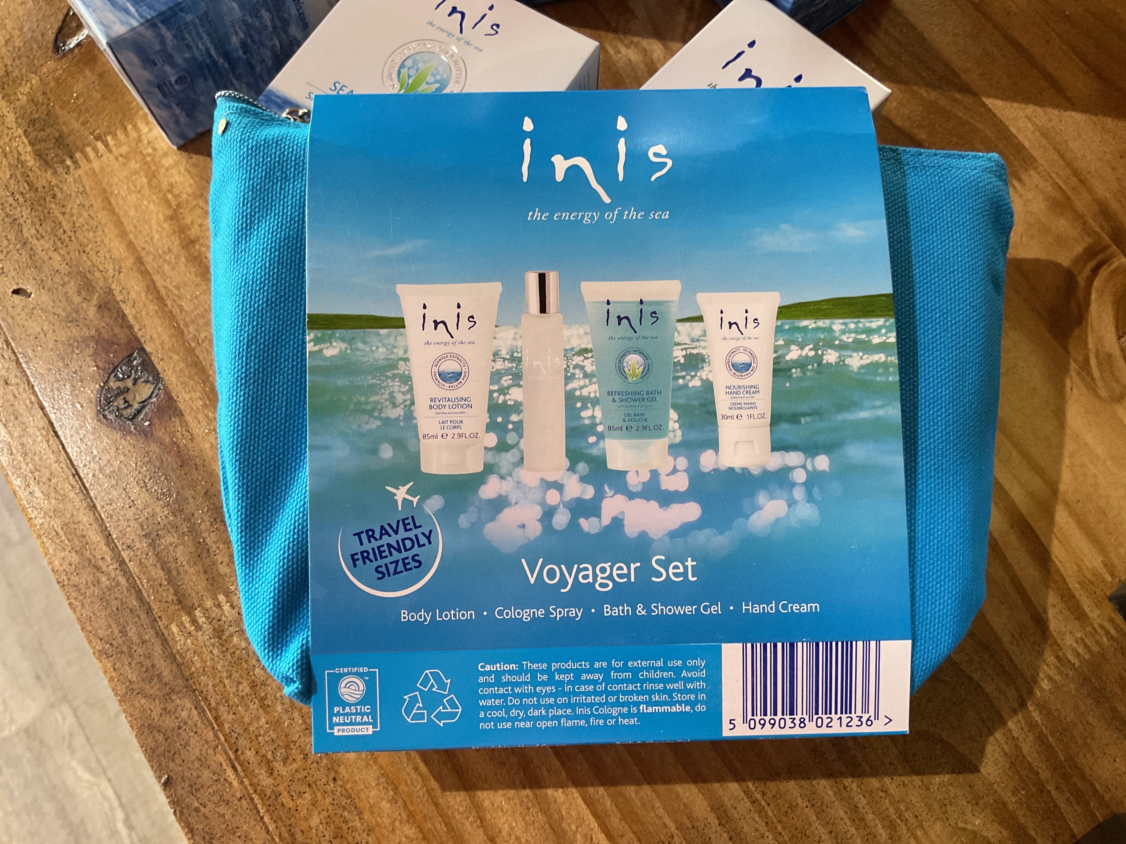 Inis Voyager Gift Set